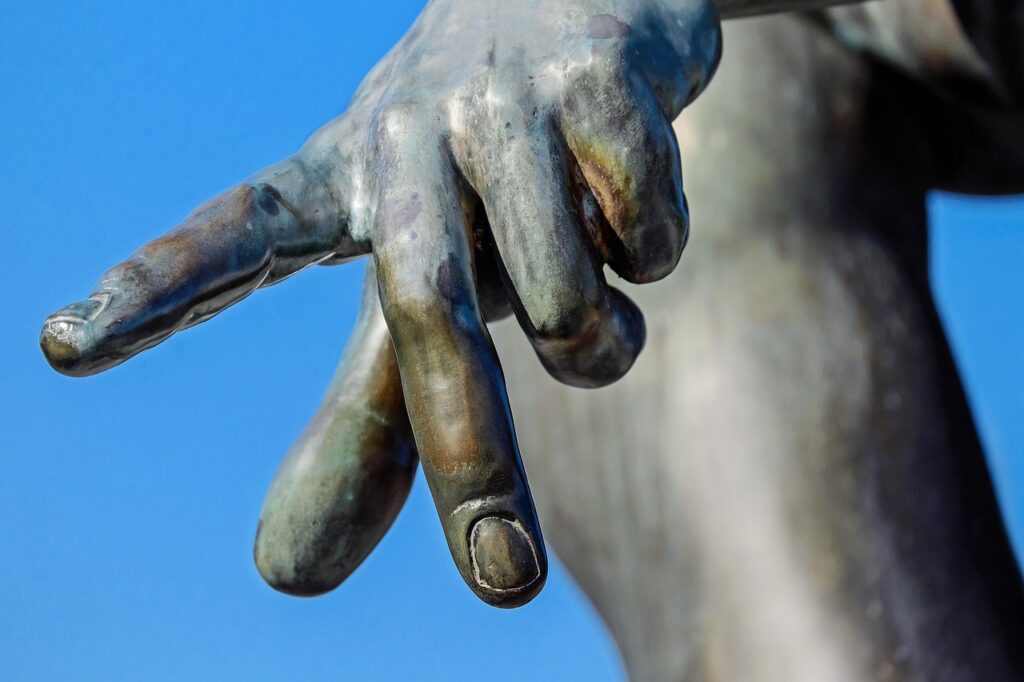finger, hand, character, symbol, gesture, sculpture, bronze, bocce, art, heaven, blue, kaiserstuhl, to bathe, finger, finger, finger, finger, finger, hand, art, art, art